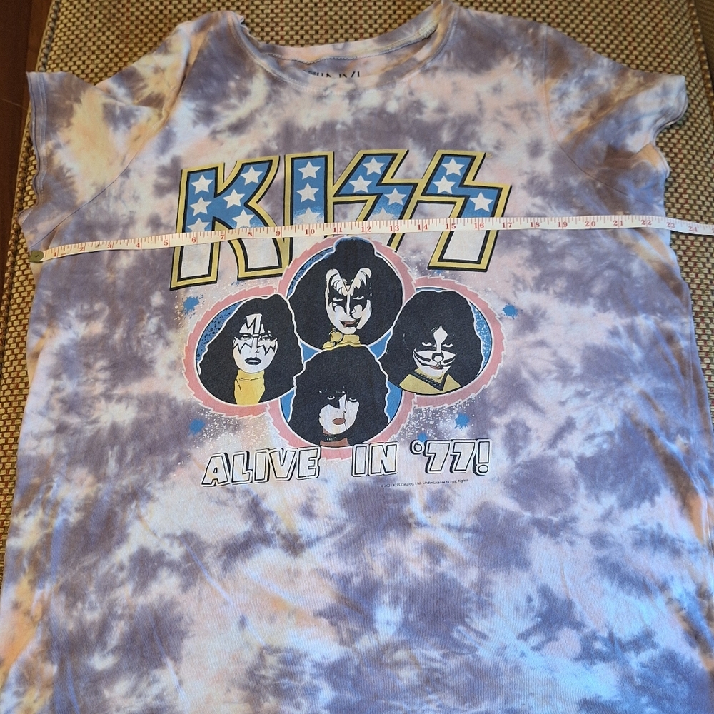 Vinyl Icons KISS Band Graphic Tie-Dye T-Shirt - Picture 6 of 12